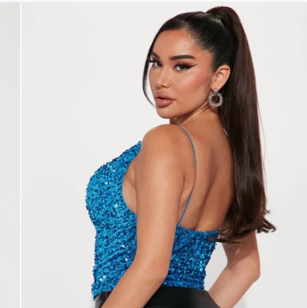 Fashion Nova Vibrant Blue Sequin Top - Picture 3 of 8